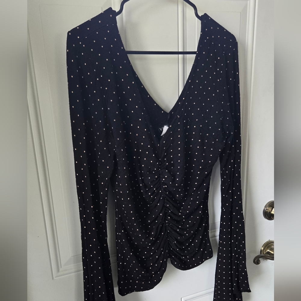 Venus Bell Sleeved Cinched Top